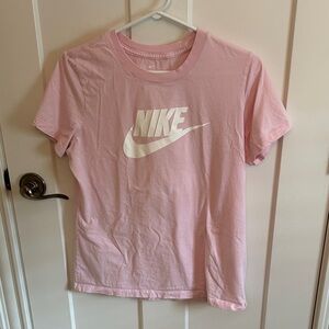 Nike Kids Light Pink Short Sleeve Tee, Youth Size L